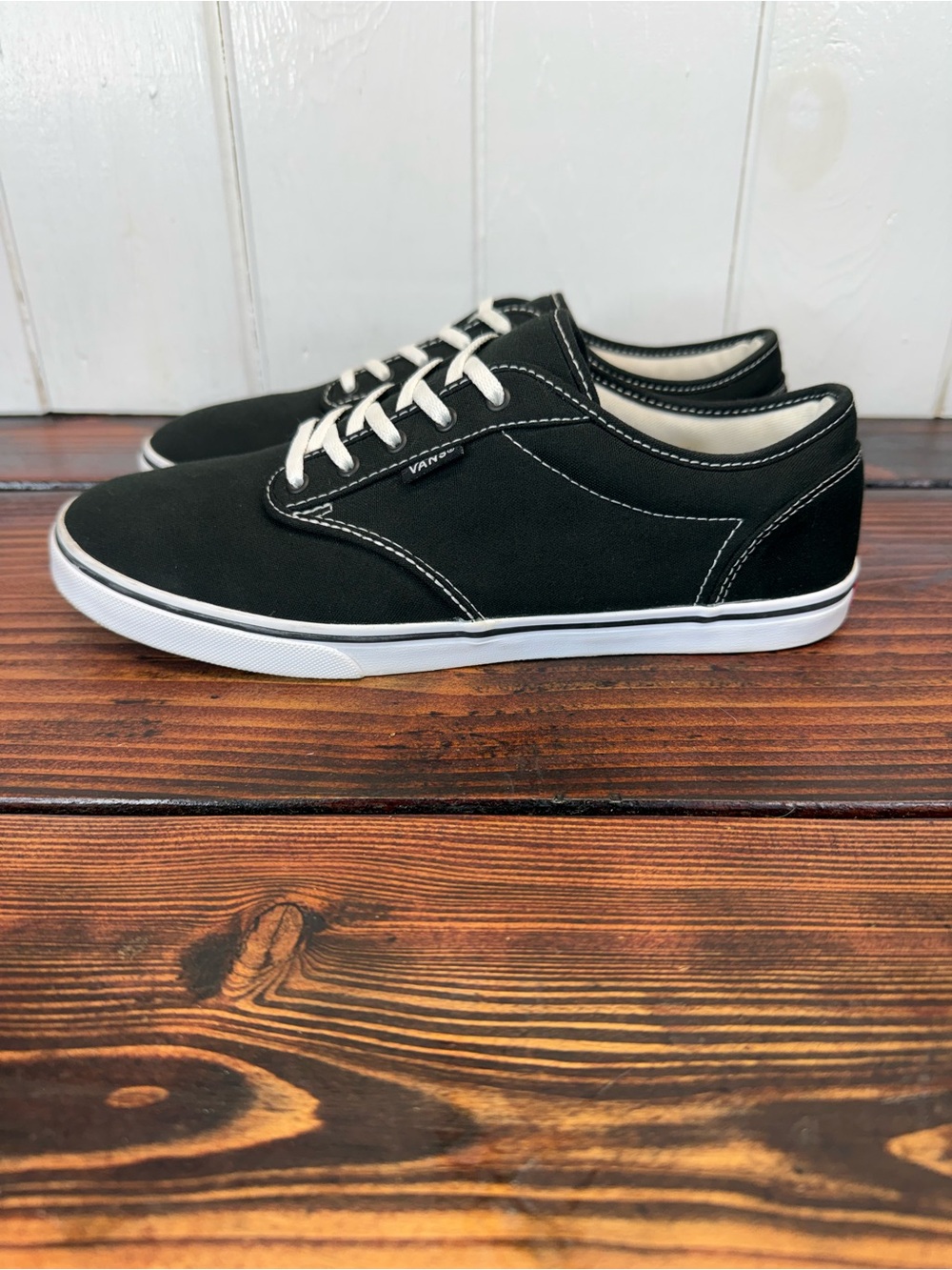 Vans Atwood Black Canvas Low Top Sneakers Women’s 9.5